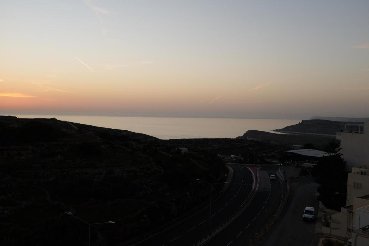 Sunset And Seaview Apartment -Brand New Mellieħa Εξωτερικό φωτογραφία